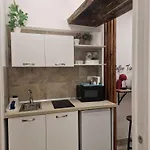 Majena House Неаполь