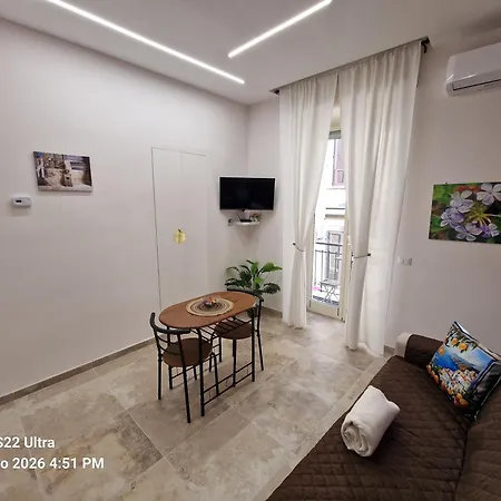 Majena House Apartament Neapol